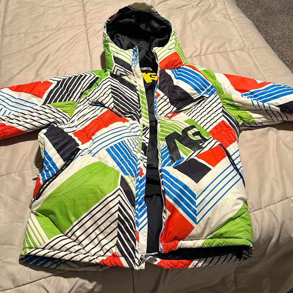 Unreal-snowboarding jacket limited edition worn 3 times check the description!